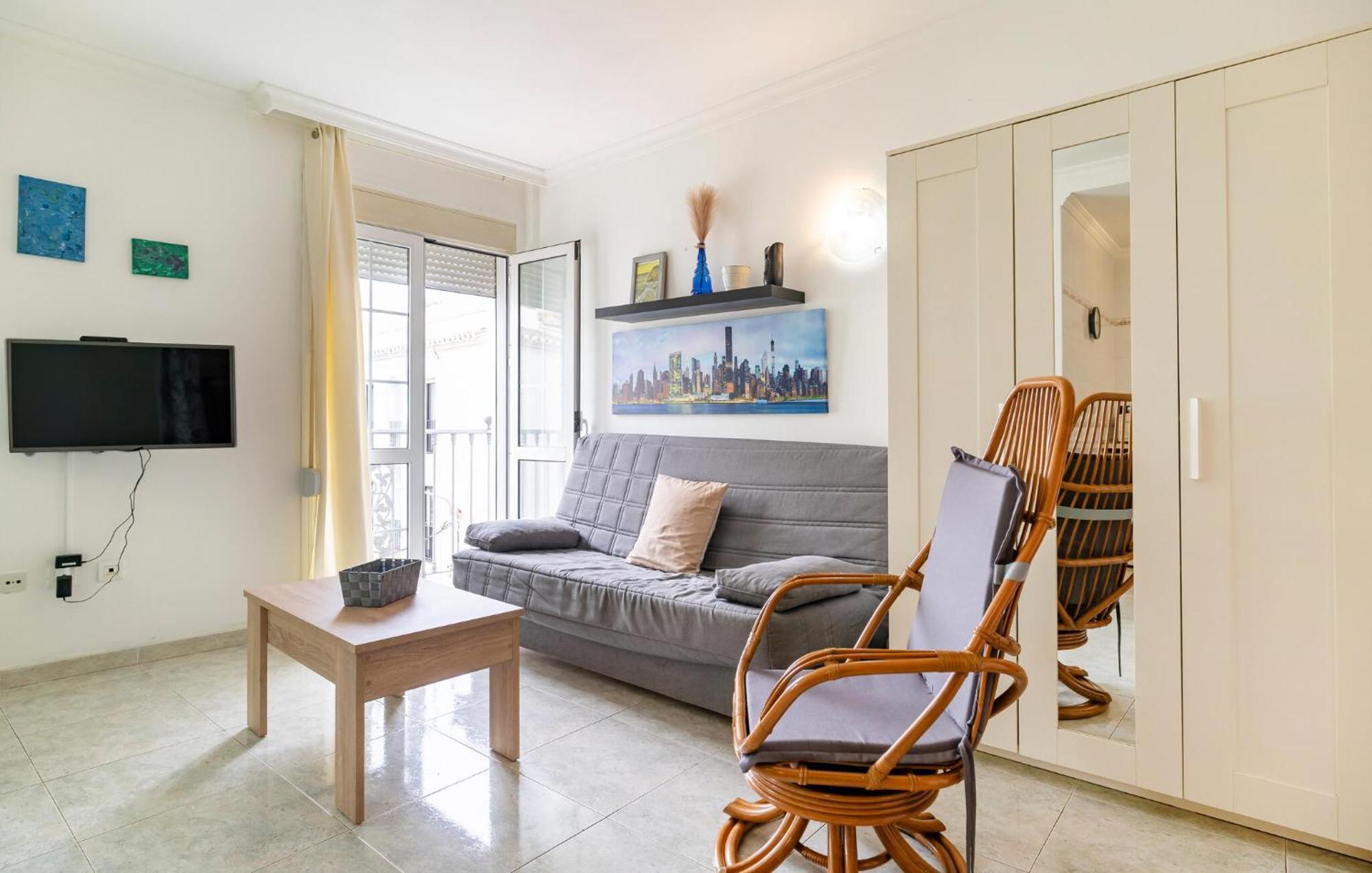 1 Bedroom In Apartment